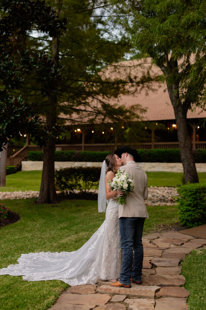 The Springs Lake Conroe Heritage Pine Location Sammi Sand Photography.