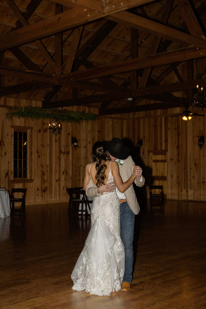 The Springs Lake Conroe Heritage Pine Location Sammi Sand Photography.